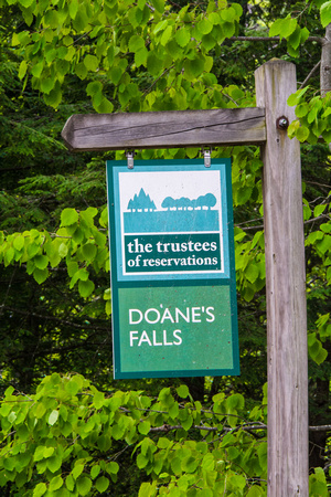 Doane's Falls Sign 02017